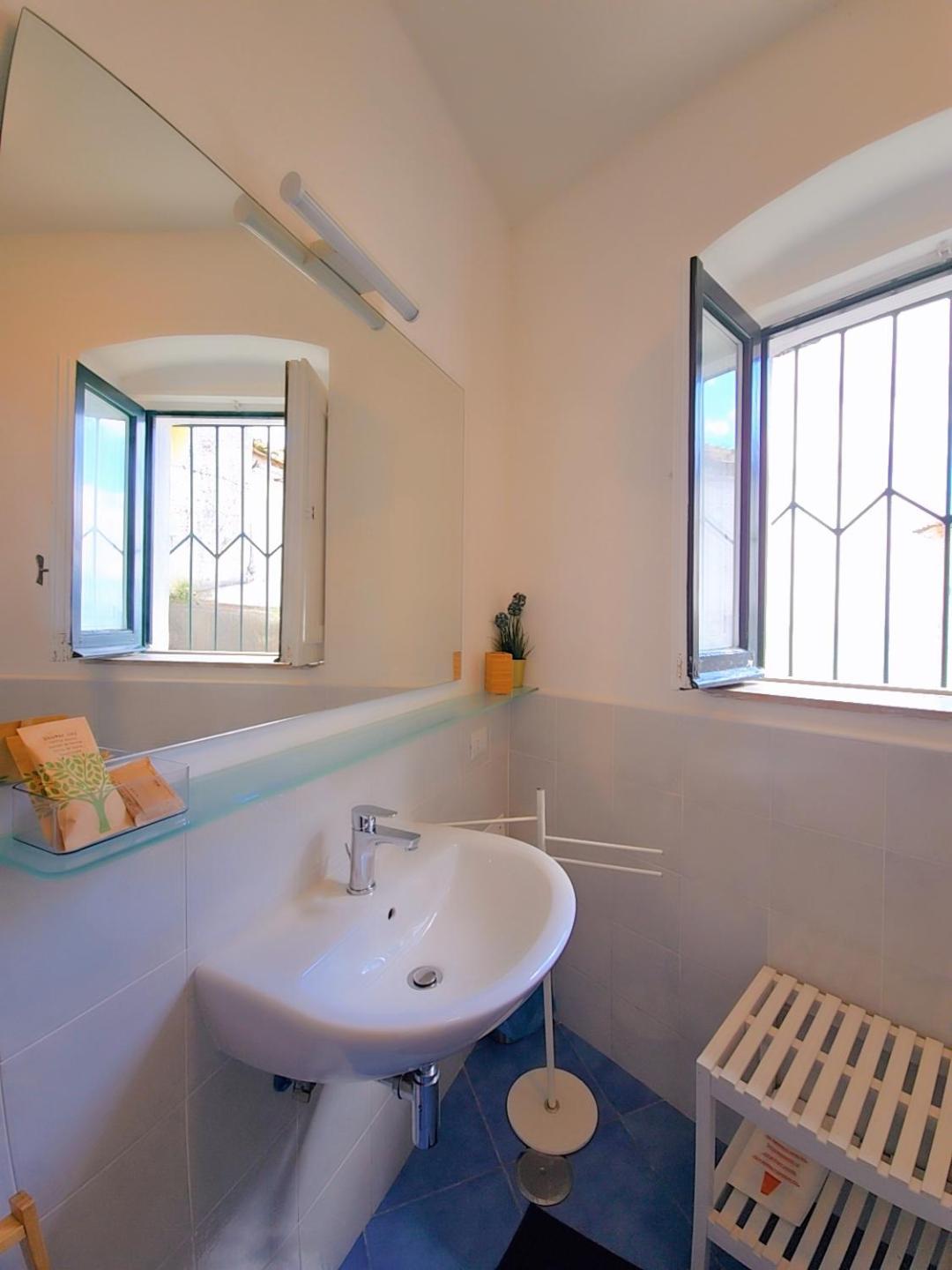 Raito Guest House - Amalfi Coast Vietri Екстериор снимка
